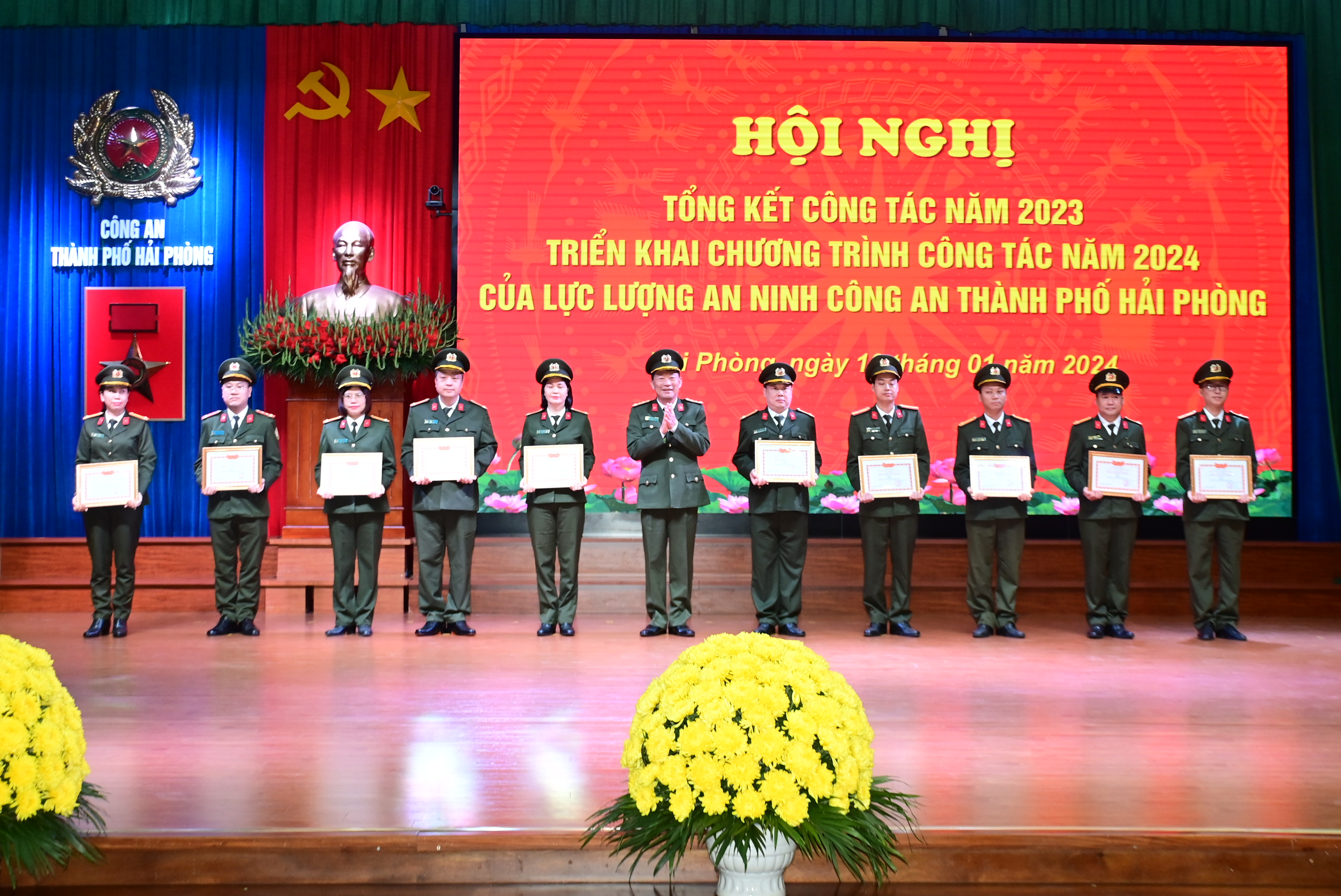 Khối An ninh nhân dân - CATP: Bảo đảm công tác an ninh phục vụ phát triển kinh tế, xã hội